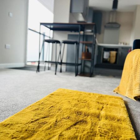 Brand New 1 Bed Apartment, 5Min Walk To Racing & Main Strip, With Electric Parking Bay & Terrace Long Stay Work Contractor Leisure - Citrine Newmarket  Ngoại thất bức ảnh